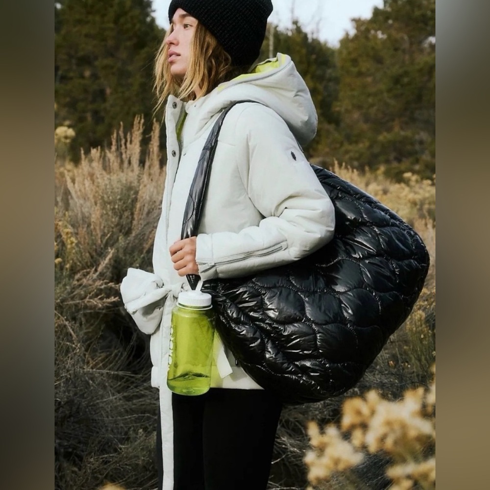 NWT Free People Surplus Shine Carry All